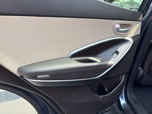 Used 2017 Hyundai Santa Fe Sport image 23