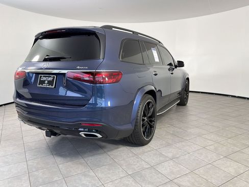 Used 2024 Mercedes-Benz GLS 450 4MATIC w/ Pinnacle Trim Package image 9