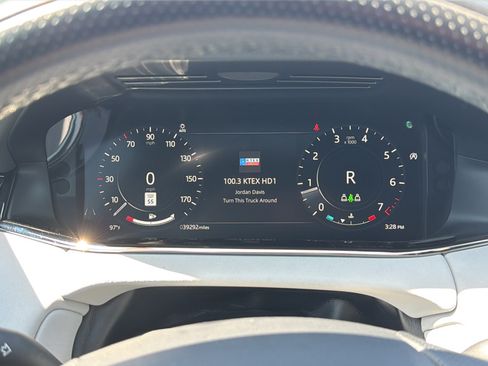 Used 2022 Land Rover Range Rover Evoque R-Dynamic S AWD/4WD image 28