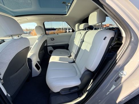 New 2026 Hyundai Ioniq 5 Limited image 25