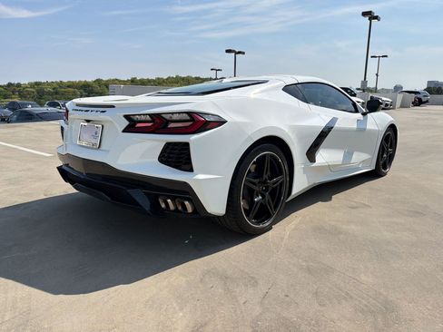 Used 2024 Chevrolet Corvette Stingray Premium Cpe w/ 3LT RWD image 8