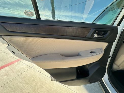 Used 2017 Subaru Outback 2.5i Limited image 28