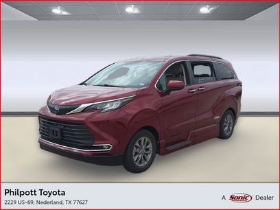 Used 2022 Toyota Sienna XLE w/ XLE Plus Package