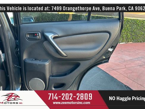 Used 2004 Toyota RAV4 2WD image 35