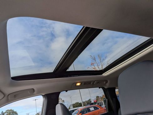 Used 2022 INFINITI QX60 Sensory w/ Cargo Package image 27