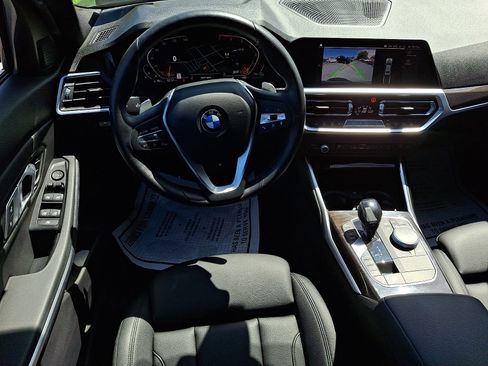 Used 2019 BMW 330i xDrive Sedan w/ Convenience Package AWD/4WD image 11