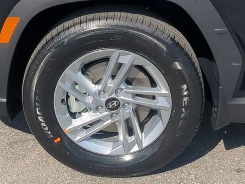 New 2025 Hyundai Tucson SE image 11