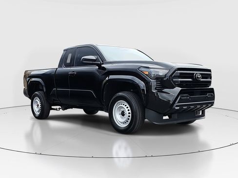 Certified 2025 Toyota Tacoma SR w/ SR Upgrade Package AWD/4WD image 3