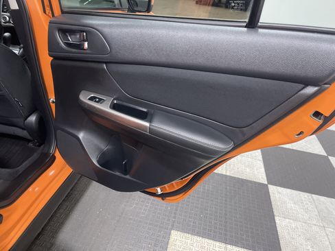 Used 2015 Subaru Crosstrek 2.0i Premium w/ Moonroof Package image 19