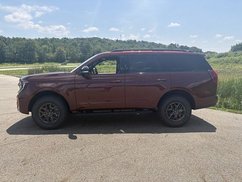 New 2027 Ford Expedition Tremor w/ Driver's Package AWD/4WD image 2