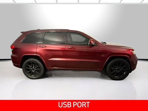 Used 2018 Jeep Grand Cherokee Altitude image 10