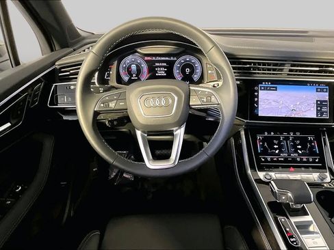 Used 2025 Audi Q7 3.0T Prestige AWD/4WD image 6