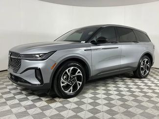 Used 2025 Lincoln Nautilus Premier w/ Equipment Group 102A video 1