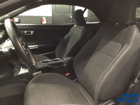 Used 2016 Ford Mustang Convertible w/ Equipment Group 051A image 34