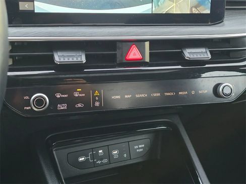Used 2025 Kia K5 EX image 20