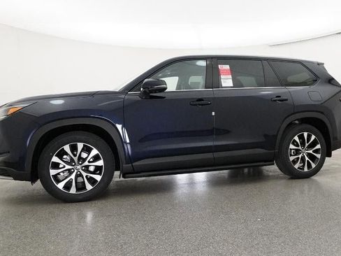 New 2026 Toyota Grand Highlander AWD Hybrid image 19