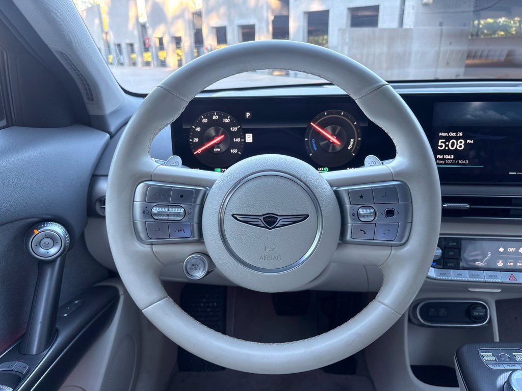 Used 2024 Genesis GV60 RWD image 10