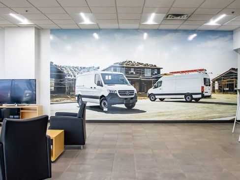 Used 2024 Mercedes-Benz Sprinter 3500 image 18