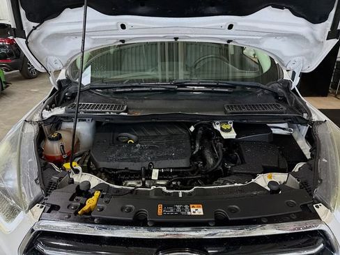 Used 2017 Ford Escape Titanium image 30