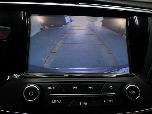 Used 2019 Buick Envision Essence image 22