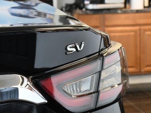 Used 2020 Nissan Maxima 3.5 SV w/ Floor Mat Group FWD image 12