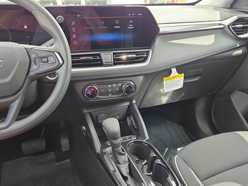 New 2026 Chevrolet TrailBlazer LS w/ LS Convenience Package FWD image 24