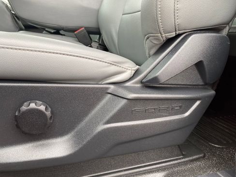 Used 2023 Ford F250 XL w/ Snow Plow Prep Package image 13