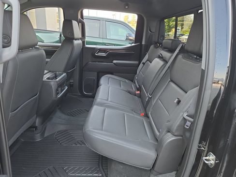 Used 2022 Chevrolet Silverado 1500 LT Trail Boss w/ LT Trail Boss Premium Package AWD/4WD image 15