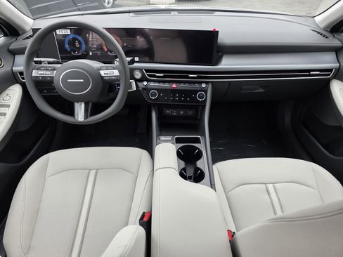 New 2025 Hyundai Sonata SEL image 17
