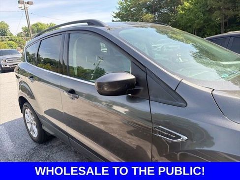 Used 2017 Ford Escape SE w/ Equipment Group 201A FWD image 5