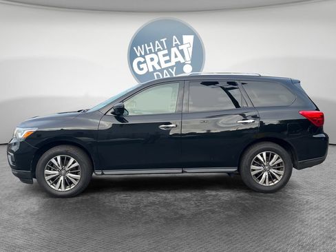 Used 2018 Nissan Pathfinder SL FWD image 7
