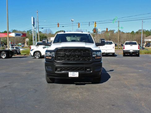Used 2024 RAM 2500 Tradesman AWD/4WD image 9