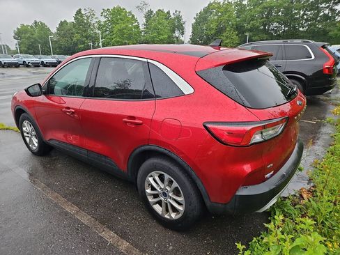 Used 2022 Ford Escape SE w/ Convenience Package AWD/4WD image 2