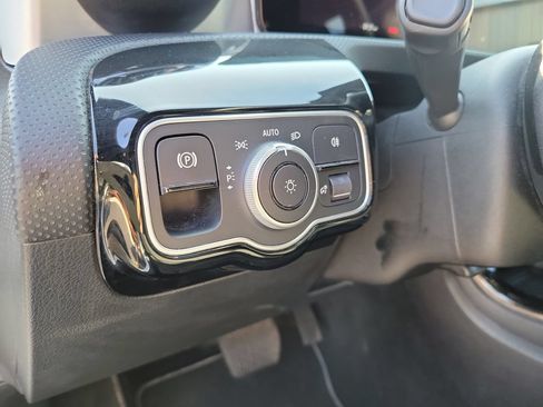 Used 2025 Mercedes-Benz CLA 250 image 24