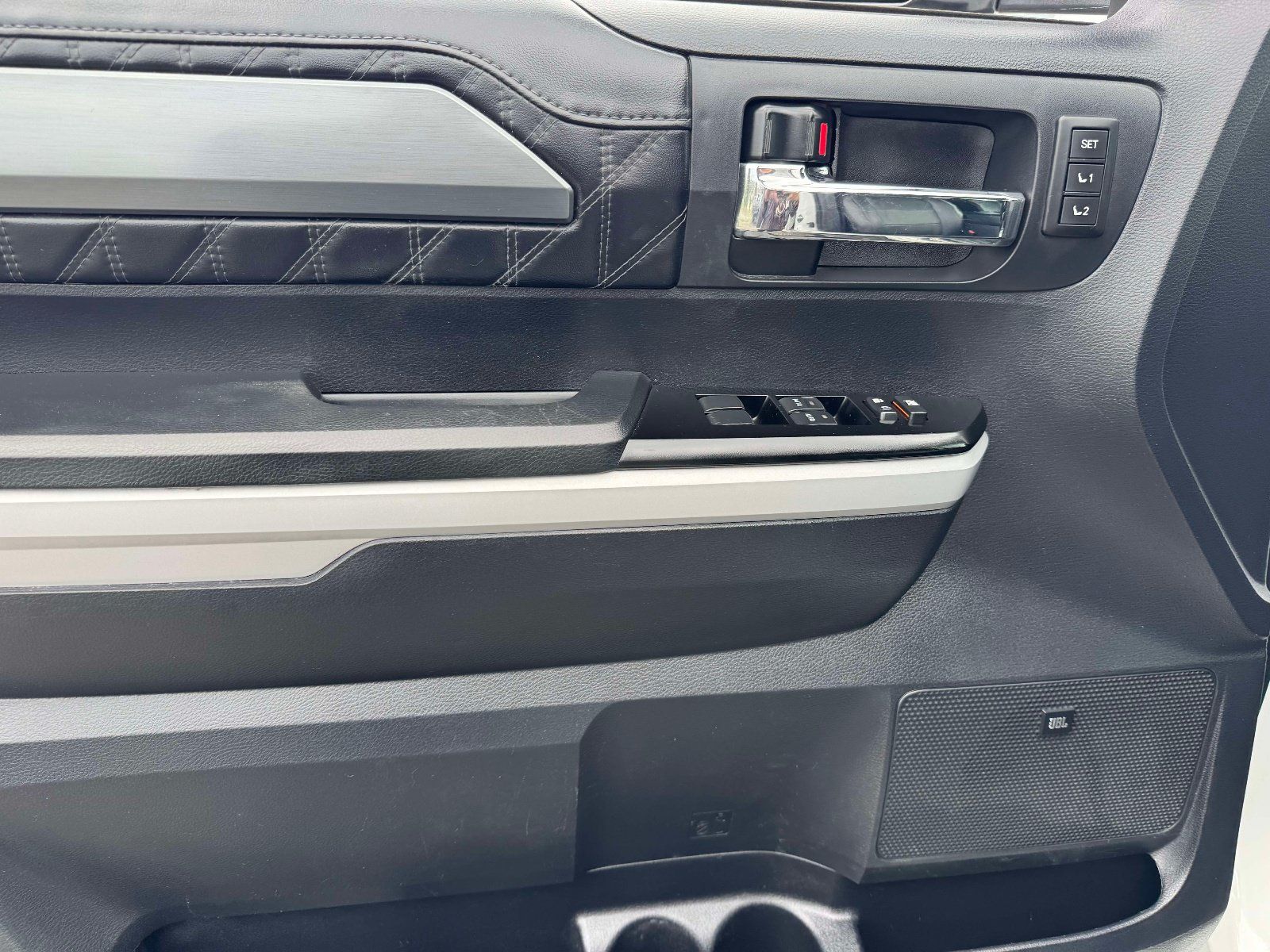 Used 2019 Toyota Tundra Platinum AWD/4WD image 15