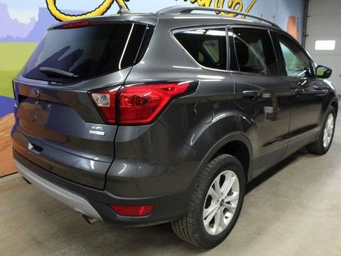 Used 2019 Ford Escape SEL FWD image 4