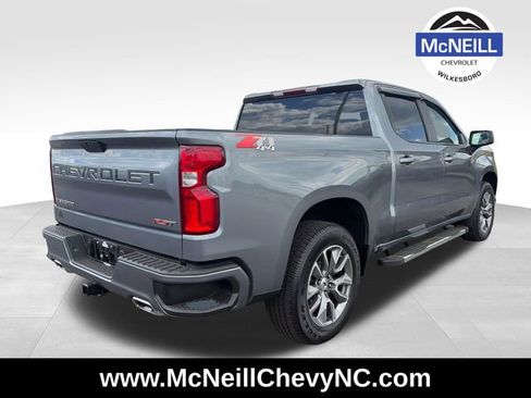 Used 2022 Chevrolet Silverado 1500 RST AWD/4WD image 7
