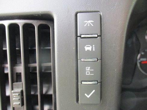 Used 2023 GMC Savana 2500 w/ Driver Convenience Package image 12