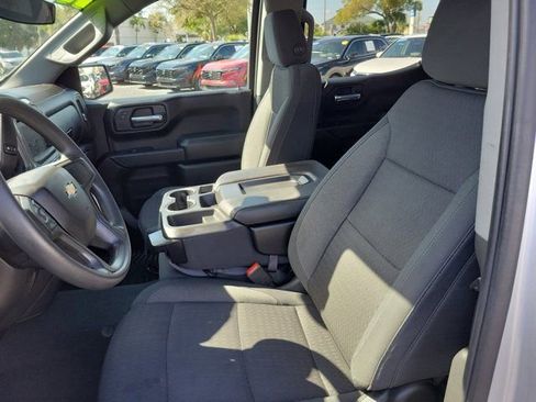 Used 2022 Chevrolet Silverado 1500 Custom image 18