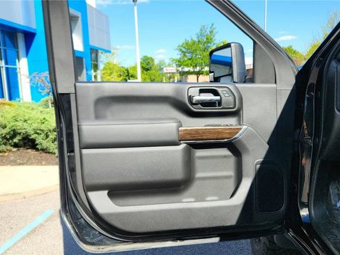 Used 2022 GMC Sierra 2500 SLE w/ SLE Convenience Package AWD/4WD image 24