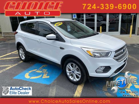 Used 2019 Ford Escape SE AWD/4WD image 1