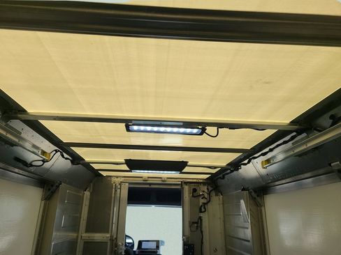 Used 2024 Chevrolet Brightdrop 600 w/ Commercial Equipment Package AWD/4WD image 17