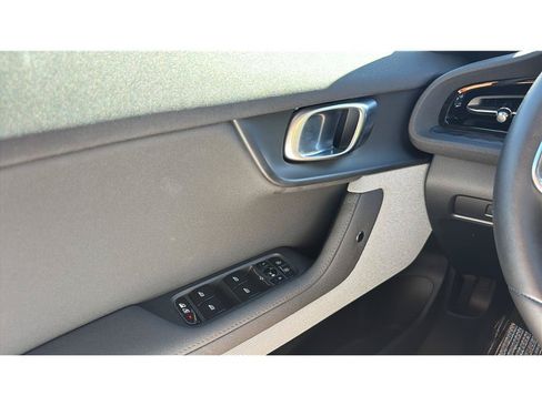 Used 2024 Polestar Polestar 2 RWD image 31