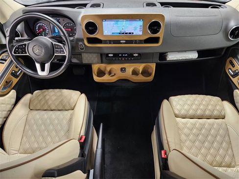 Used 2019 Mercedes-Benz Sprinter 170 image 5