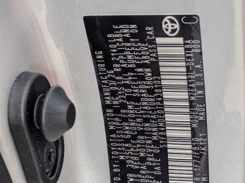 Used 2026 Toyota Corolla LE FWD image 27