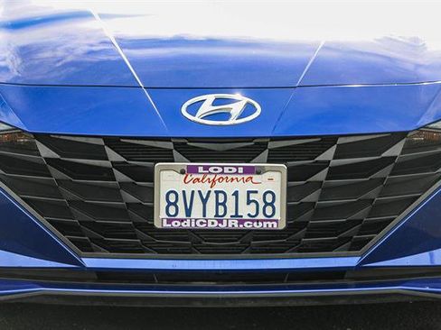 Used 2021 Hyundai Elantra SEL w/ Cargo Package image 7