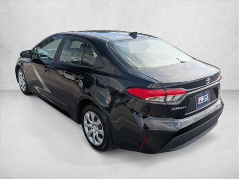Used 2025 Toyota Corolla LE FWD image 7