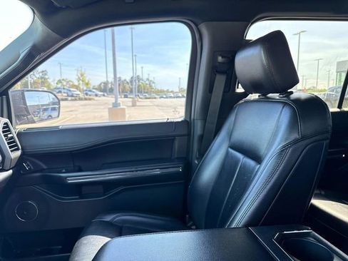 Used 2019 Ford Expedition XLT w/ Equipment Group 202A RWD image 22