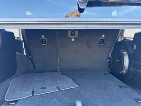 Used 2018 Jeep Wrangler Unlimited Sahara w/ Uconnect 4C Nav & Sound Group image 19