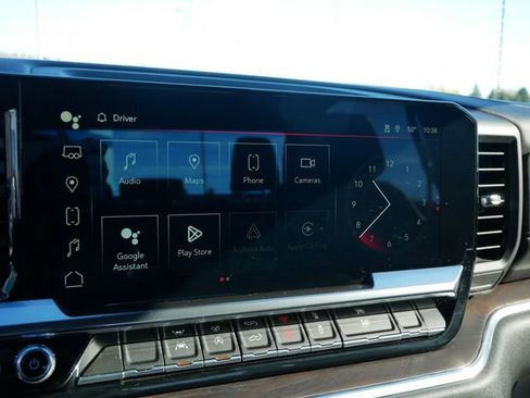 Used 2024 GMC Sierra 1500 SLT image 25